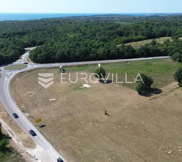 Poreč, Tar, iznimno atraktivno građevinsko zemljište za investiciju - cover