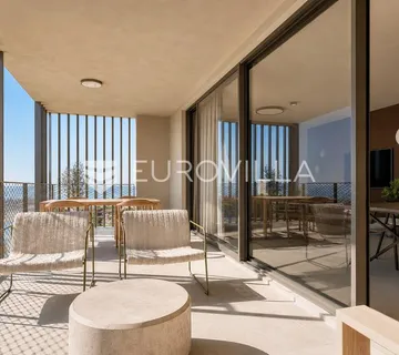 Kraljevica, Oštro, luksuzna novogradnja 50 metara od mora