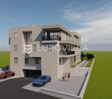 Istra, Umag, Dvosoban stan na drugom katu 58,75 m², 400 m od mora