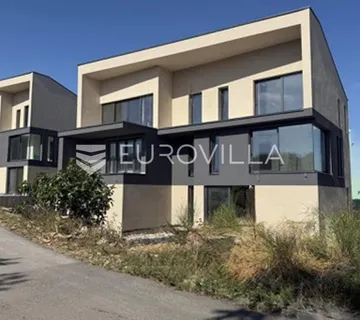 Krk, grad Krk, dvoetažan stan 105,54 m2 u luksuznoj novogradnji - cover