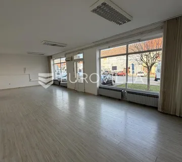 Đakovo, Centar, poslovni prostor 80 m²