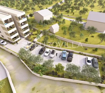 Srinjine, trosoban stan na drugom katu s terasom i dva parking mjesta - Srinjine, Split