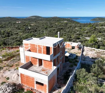 Rogoznica, Dvornica,  luksuzna vila u izgradnji površine 450 m2 - cover
