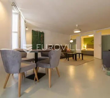 Istra, Rovinj, predivan stan neto korisne površine od 49,02 m² u starom gradu na 150 metara od mora
