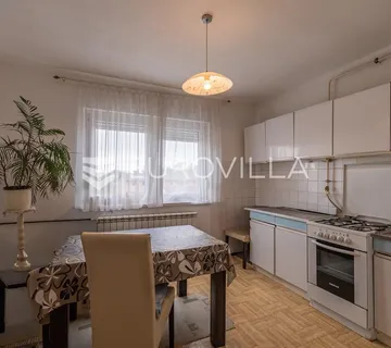 Varaždin, Banfica, dvosoban stan površine 60 m² na odličnoj lokaciji