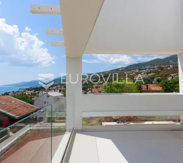 Opatija Privé, ekskluzivan četverosoban stan 138 m², bazen, teretana