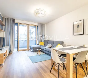Zagreb, Trg Franje Tuđmana, prekrasan dvosoban stan 50 m²