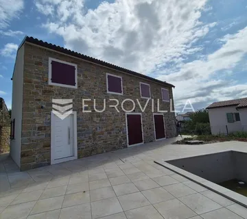 Istra, Brič, kamena kuća s bazenom - Brič, Buje
