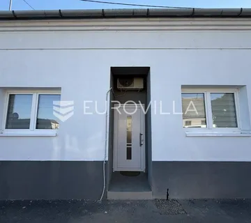 Đakovo, Centar, stan u kući 61 m²