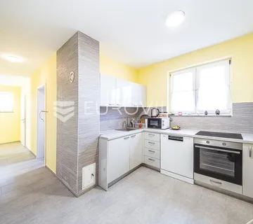 Zaprešić okolica, Prudnice, funkcionalna kuća 200 m² - cover