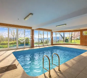 Ljubeščica, kuća s unutarnjim bazenom na 1040 m² okućnice, mirna lokacija, pogled - cover