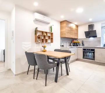 Zagreb, Trnsko, prekrasan trosoban stan 50 m² - cover