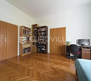 Osijek, Donji grad, Poslovni prostor stan u prizemlju 105 m² u blizini bolnice