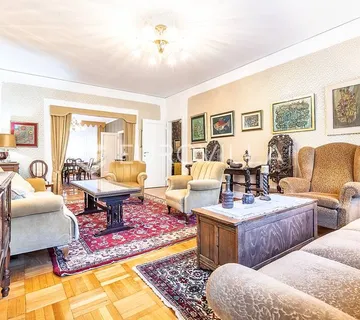 Zagreb, Donji Grad luksuzan četverosoban stan 140 m2