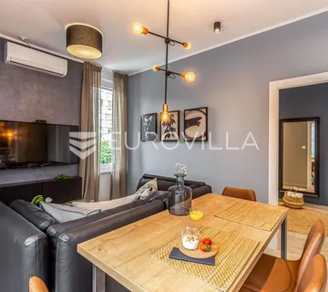 Rijeka, Centar, novouređen luksuzan stan NKP 98 m2 s tri apartmana - cover