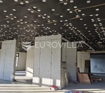 Novi Zagreb, Remetinec Arena, rohbau poslovni prostor u novogradnji, 377 m² - cover