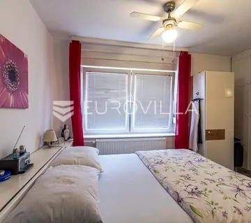 Varaždin, Centar sedmerosoban stan korisne površine 119,30 m²