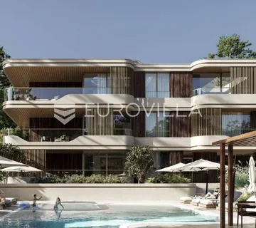 Rovinj, luksuzni stan s terasom na ekskluzivnoj lokaciji 150 m od mora i plaža