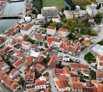 Opuzen, centar, poslovni prostor 64 m² - cover