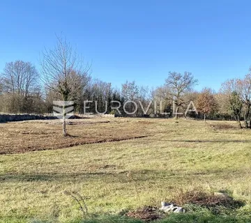 Istra, Svetvinčenat - građevinsko zemljište 550 m2 s pristupnim putem - mirna lokacija - Bokordići, Svetvinčenat