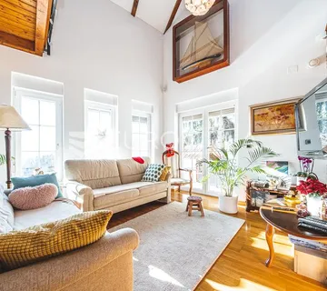 Zagreb, Gračani, prekrasna obiteljska kuća tlocrtne površine 238 m² - cover