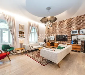 Zagreb, Donji grad, Deželićeva, elegantan građanski trosoban stan površine 104 m²