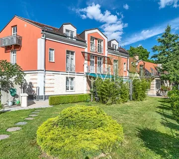 Samobor, Centar prekrasna obiteljska kuća 760 m² na parceli 1000 m² - cover