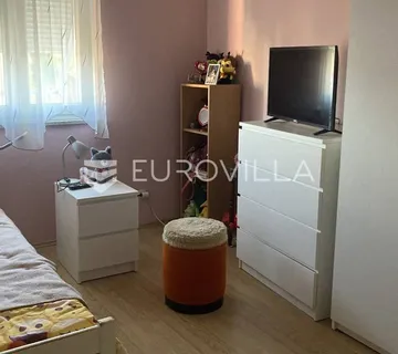Istra, Rovinj, funkcionalan dvosoban stan neto korisne površine od 53,75 m² na super lokaciji
