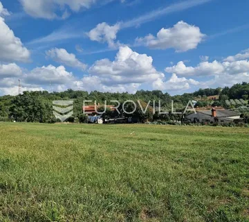 Istra, Vižinada prostrano građevinsko zemljište s otvorenim pogledom
