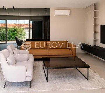 Krk, predivan stan u novogradnji u gradu Krku, samo 200 m od mora - Muraj, Krk