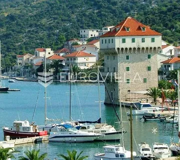 Okolica Trogira, Marina, građevinsko zemljište 529m2