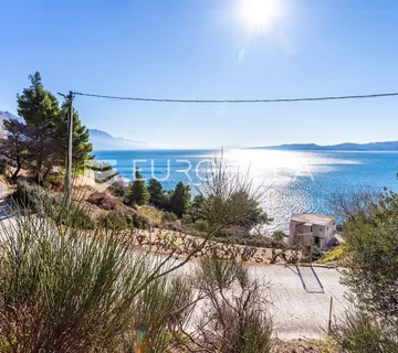Omiš, Marušići, atraktivno građevinsko zemljište površine 537 m² - cover