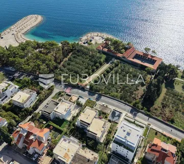 Split, Meje, stan s dvije odvojene jedinice, prvi red do mora - cover