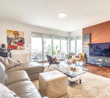 Zagreb, Bukovac, trosoban stan, vrt, terasa plus dva parkirna mjesta 119 m²