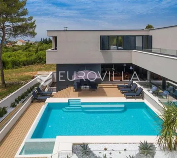 Zadar, Diklo, prekrasna villa s bazenom i pogledom na more - cover