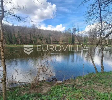 Bosiljevo, poljoprivredno zemljište 1400 m² uz rijeku Kupu