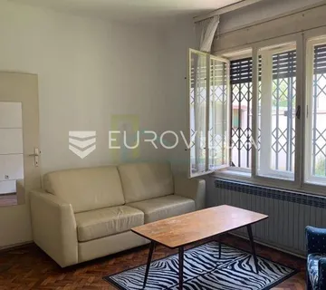 Zagreb, Šalata, trosoban stan 81 m² s tavanom, adaptacija - cover