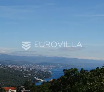 Matulji, Bregi, prodajemo odličan građevinski teren s pogledom na Rijeku , otoke i Gorski kotar - Bregi, Matulji