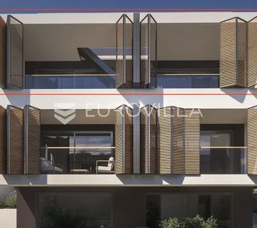 Vodice, penthouse s krovnom terasom i panoramskim pogledom na more