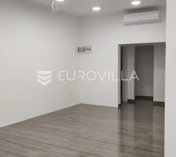 Požega, moderan poslovni prostor 38 m²