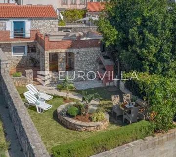 Crikvenica, kamena kuća s panoramskim pogledom na more