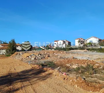 Malinska, Bogovići, građevinsko zemljište za dvojnu kuću, 500 m² - Bogovići, Malinska-Dubašnica