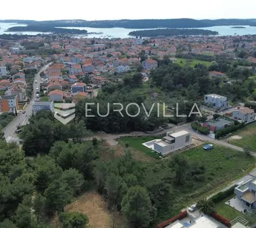 Istra, Medulin, građevinsko zemljište, 755 m²