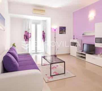 Podstrana, namješten dvosoban stan s bazenom NKP 156 m2 - cover