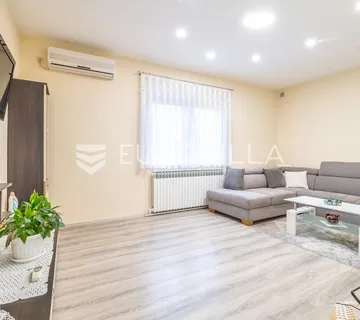 Zagreb, Vrapče, dvojna kuća 222 m2, prilika za investiciju - cover