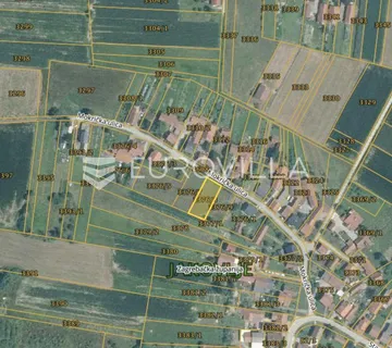Jakovlje, građevinsko zemljište površine 729 m² - cover