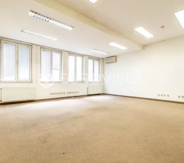 Trg Bana Jelačića stambeni/poslovni prostor 196 m² podrum 40 m² - Zagreb