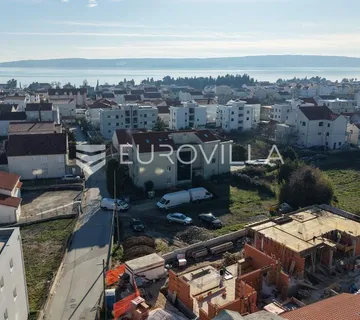 Kaštel Lukšić, jednosoban stan na prvom katu novogradnje - cover