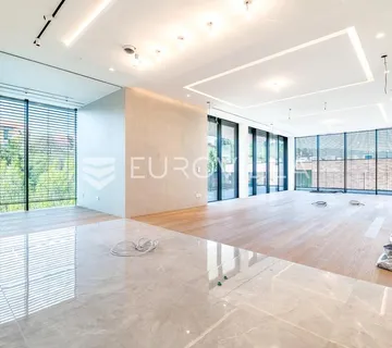 Kaptol centar luksuzan penthouse 304 m² - Zagreb