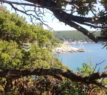 Istra, Krnica, poljoprivredno gospodarsko zemljište 520 m2